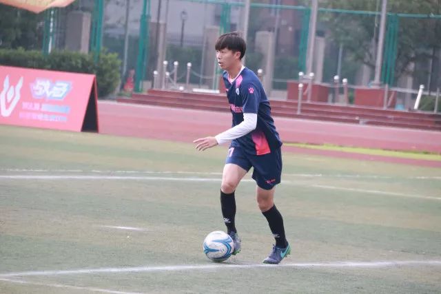 巴萨本赛季前8轮比赛 前场三叉戟打进16球